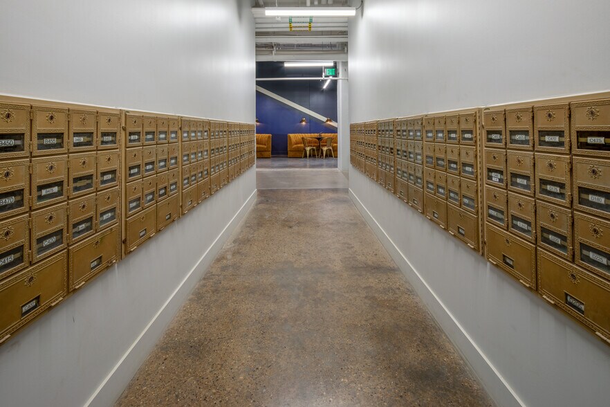 More Photos Of 1020-1090 N Capitol Ave, Indianapolis Loft Creative Space For Lease