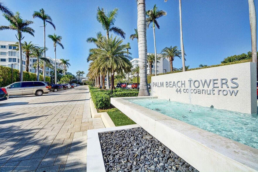 Primary Photo Of 44 Cocoanut Row, Palm Beach Medical For Lease