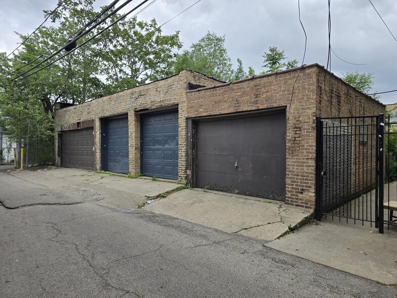 More Photos Of 5118-5120 W Grand Ave, Chicago Apartments For Sale