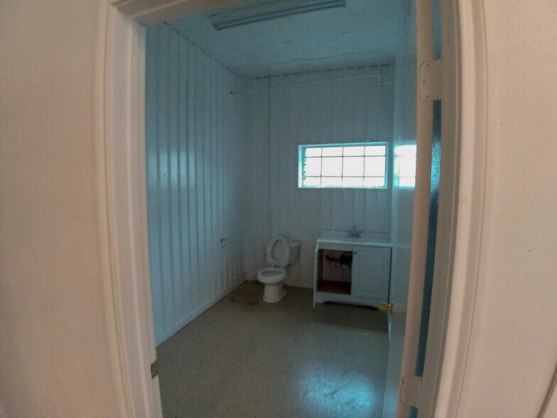 More Photos Of 2314 E Us-190 Hwy, Copperas Cove Auto Repair For Lease