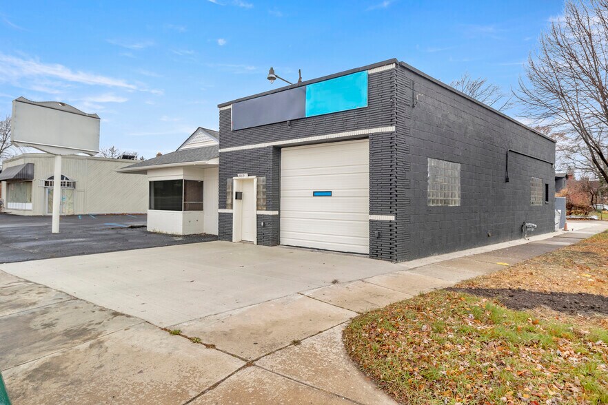 More Photos Of 35812 W Michigan Ave, Wayne Carwash For Lease