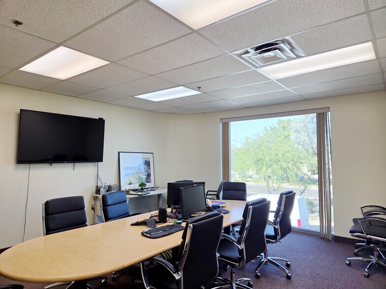 More Photos Of 1929 W Lone Cactus Dr, Phoenix Light Distribution For Lease