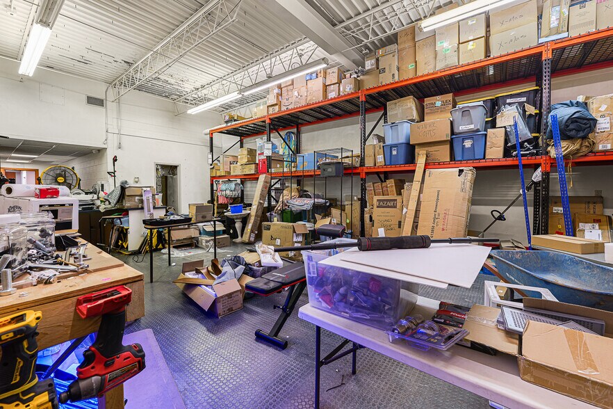 More Photos Of 254 Winnebago Dr, Fond Du Lac Office For Sale