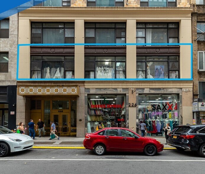 More Photos Of 226 W 37th St, New York Office For Lease