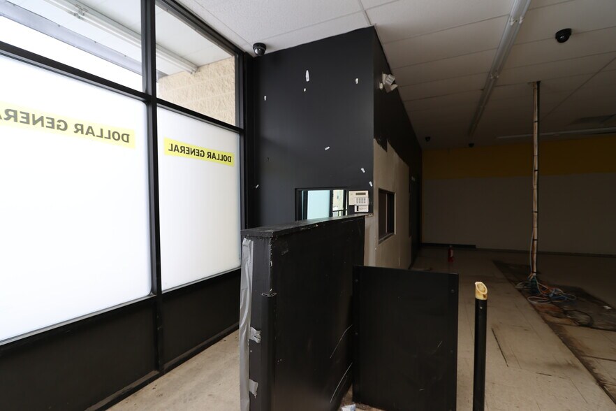 More Photos Of 215 Sandusky St, Plymouth General Retail For Lease