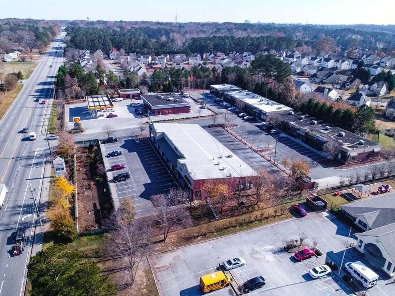 More Photos Of 1240-1254 Highway 138 SW, Riverdale Storefront For Lease