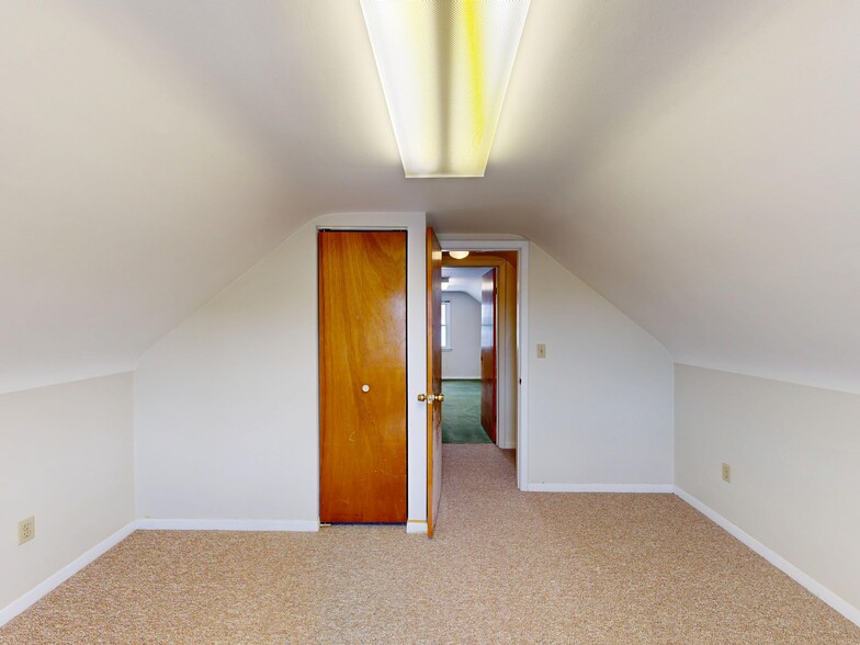More Photos Of 1213 W 38th St, Erie Office Residential For Sale