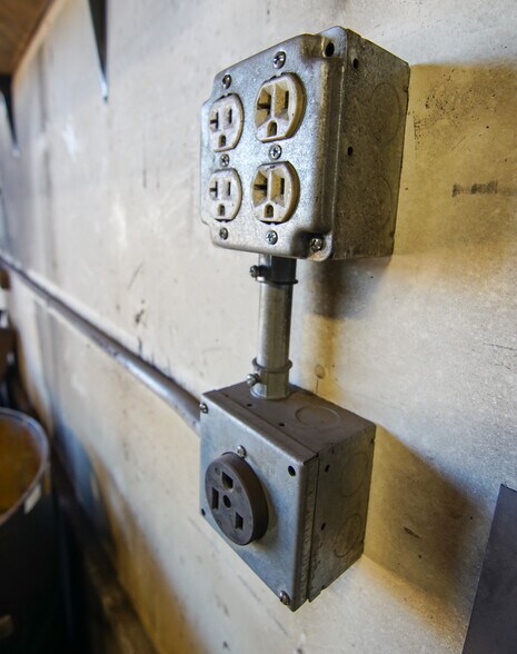 More Photos Of 6101 S 2nd St, Tetonia Service For Sale