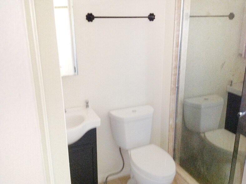 More Photos Of 629 Sinclair St, Reno Apartments For Sale