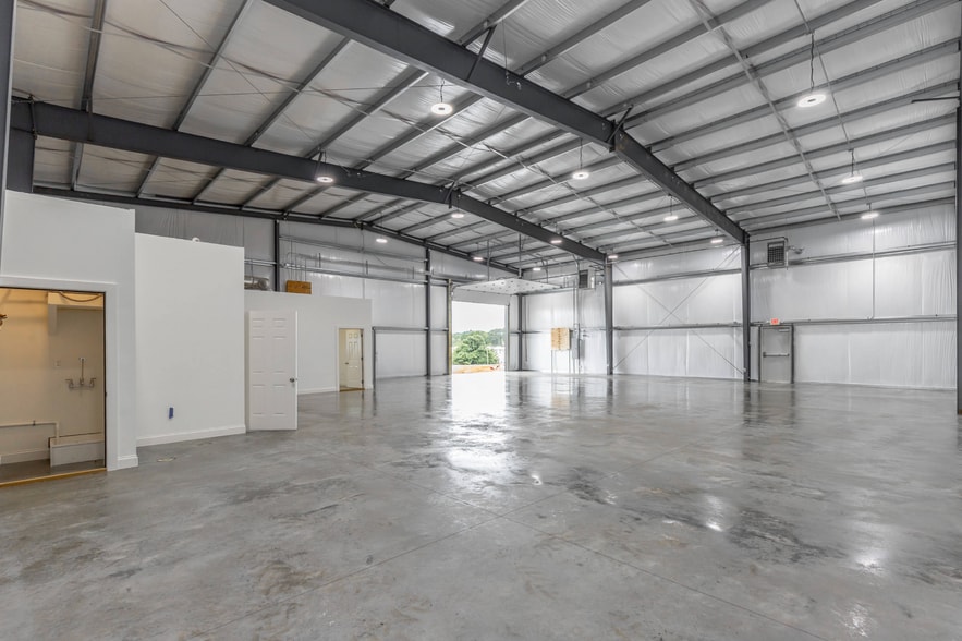 More Photos Of 3902 Caine Lane, Chattanooga Industrial For Lease