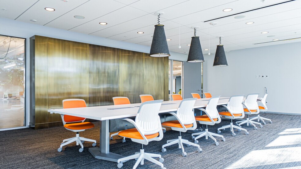 More Photos Of 1888 Rosecrans Ave, Manhattan Beach Office For Lease