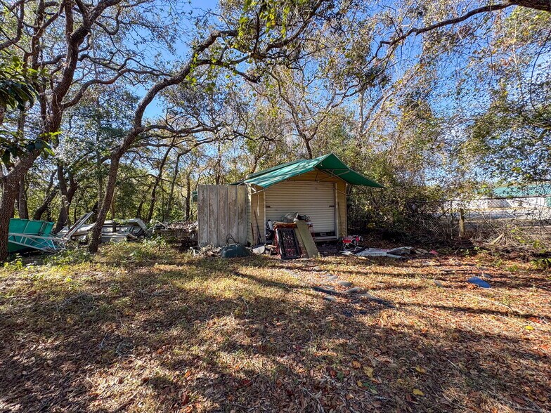 More Photos Of 15525 Shady Hills Rd, Spring Hill Restaurant For Sale