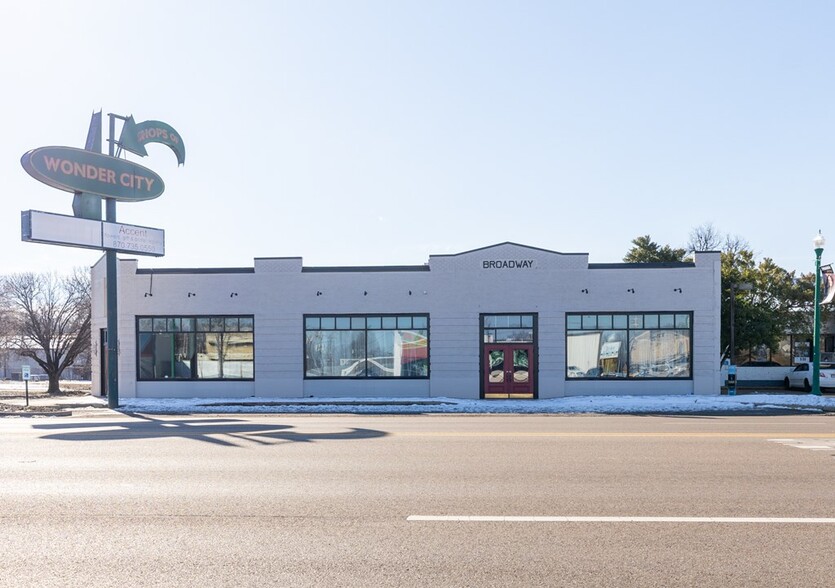 More Photos Of 113-115 E Broadway St, West Memphis Freestanding For Sale