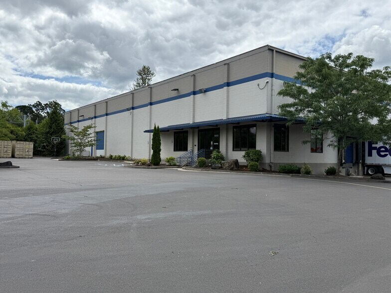More Photos Of 8001-8005 SW Hunziker Road, Tigard Industrial For Sale