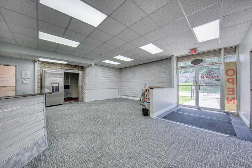 More Photos Of 226 Washington St, Newell Storefront Retail Residential For Sale