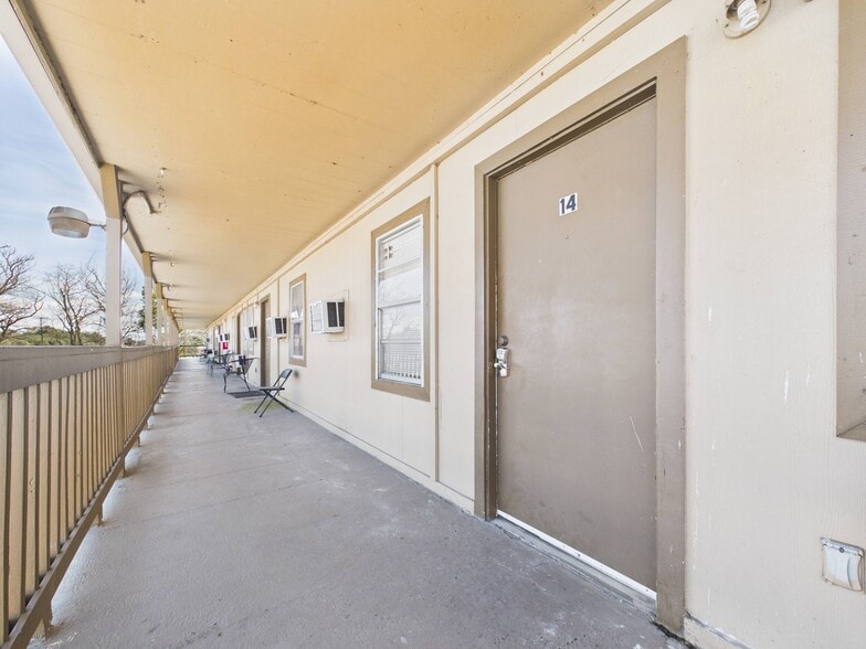 More Photos Of 1349 Jefferson Dr, Port Arthur Apartments For Sale