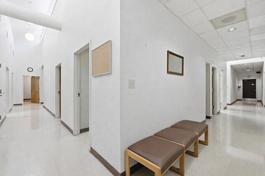 More Photos Of 812 S Main St, Cedartown Rehabilitation Center For Sale