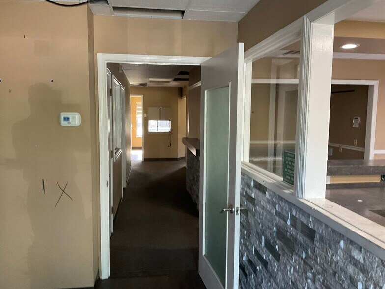 More Photos Of 1409 Kingsley Ave, Orange Park Medical For Sale