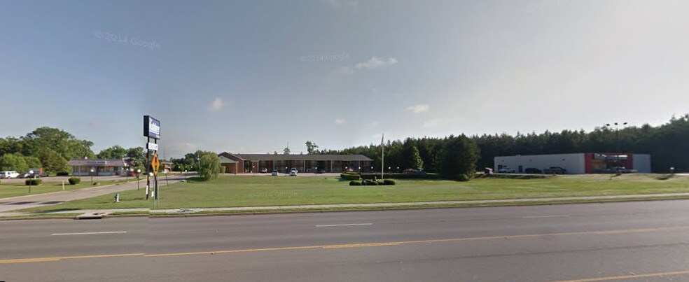 More Photos Of 201 Unity Rd, Crossett Hotel For Sale