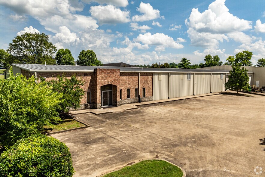 More Photos Of 342 Homestead Rd, Nashville Distribution For Lease