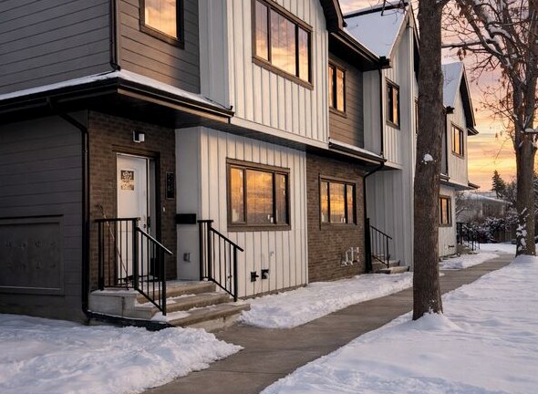 More Photos Of 718 25 NW st, Calgary Apartments For Sale