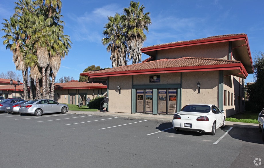 More Photos Of 4212-4418 N Pershing Ave, Stockton Office For Lease