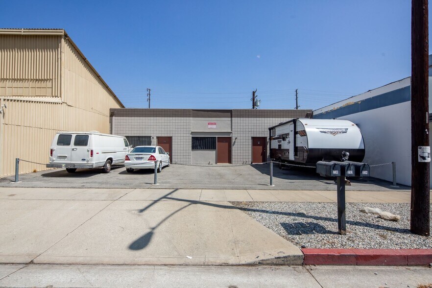Primary Photo Of 230 S Motor Ave, Azusa Warehouse For Lease