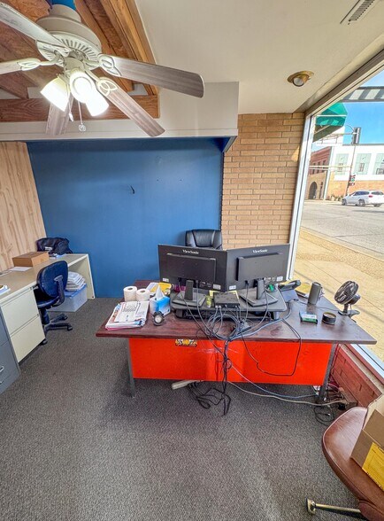 More Photos Of 113 Main St S, Stewartville Storefront For Lease