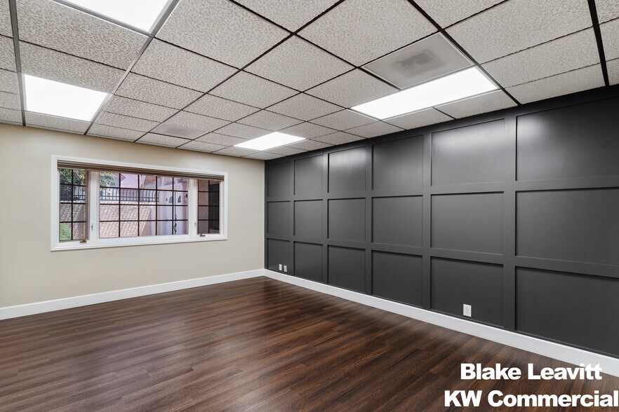 More Photos Of 510 S 9th St, Las Vegas Office For Sale