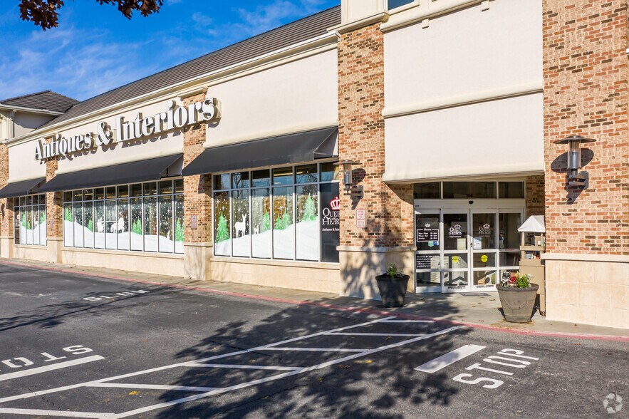 More Photos Of 670 N Main St, Alpharetta Land For Lease