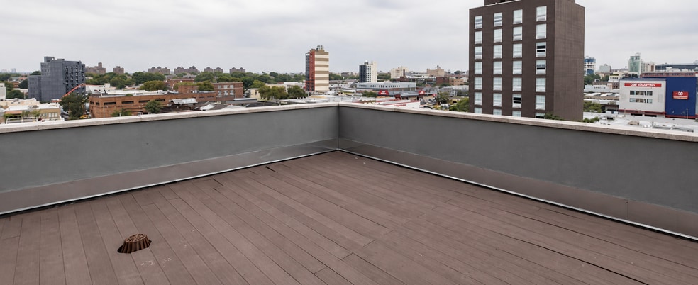 More Photos Of 3858 12th St, Long Island City Hotel For Sale