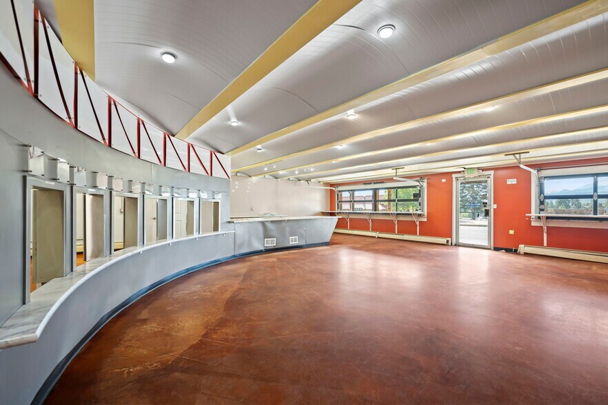 More Photos Of 222 W Midland Ave, Woodland Park Storefront For Sale