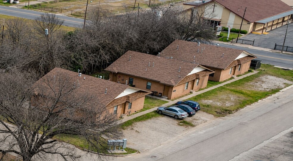 Primary Photo Of 219 Hold St, Killeen Apartments For Sale