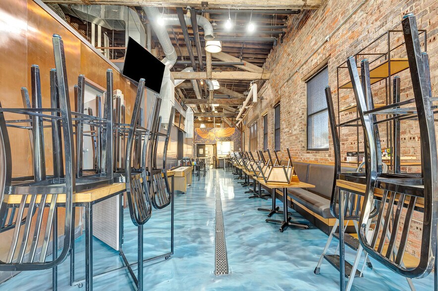 More Photos Of 2800 Woodburn Ave, Cincinnati Storefront For Lease