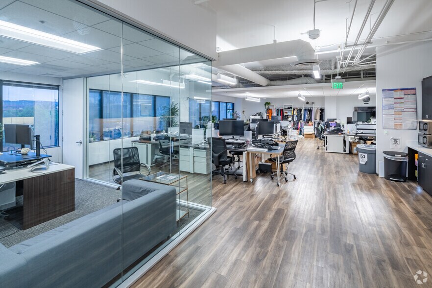 More Photos Of 3000 S Robertson Blvd, Los Angeles Loft Creative Space For Lease