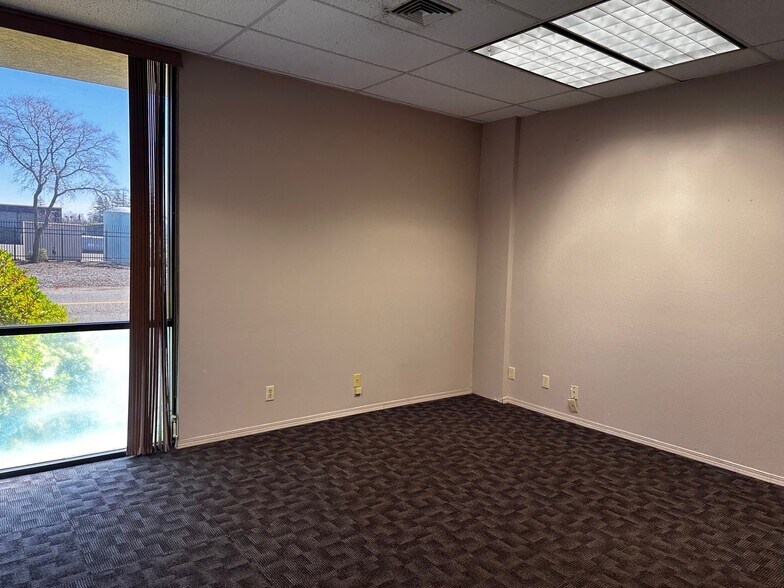 More Photos Of 2592 Notre Dame Blvd, Chico Office For Lease