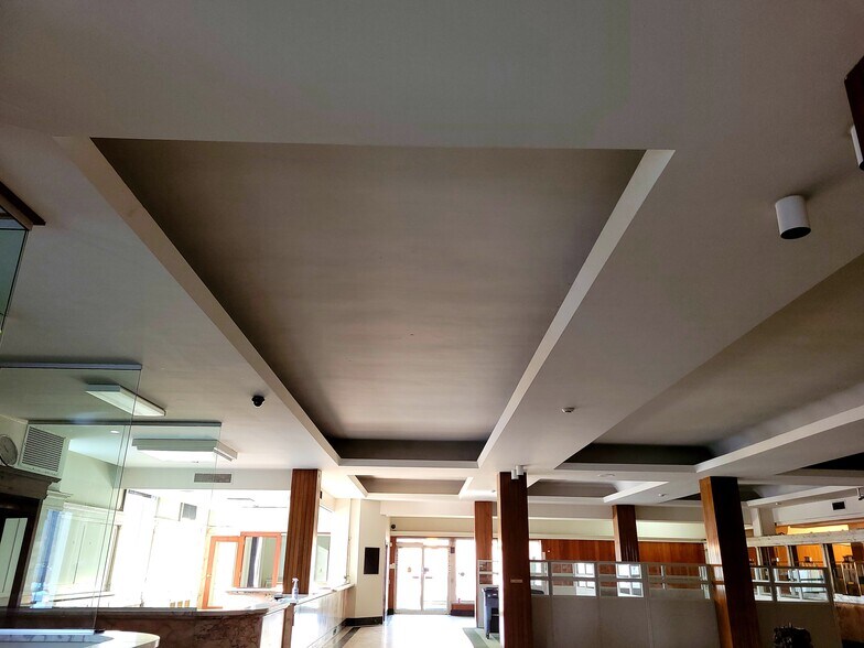 More Photos Of 1110 W 35th St, Chicago Office For Sale