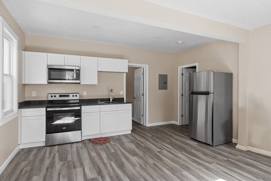 More Photos Of 8 Village St, Dudley Apartments For Sale