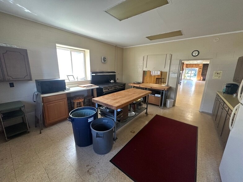 More Photos Of 111 Wellsville St, Bolivar Religious Facility For Sale