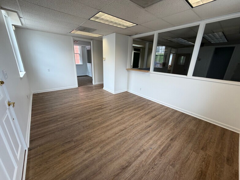 More Photos Of 131 W 2nd St, Rutherfordton Medical For Lease