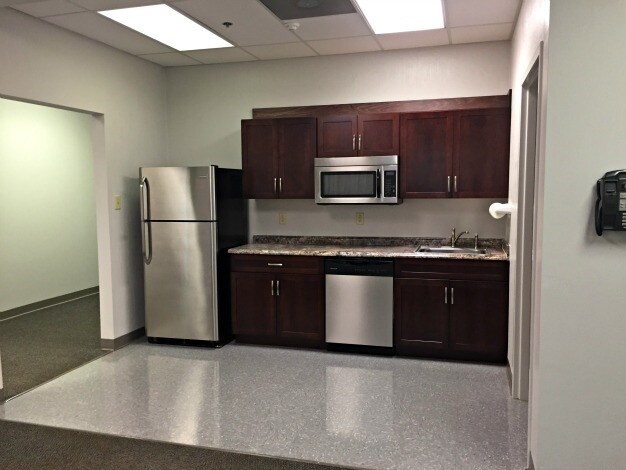 More Photos Of 2903 Wall Triana Hwy, Huntsville Flex For Lease