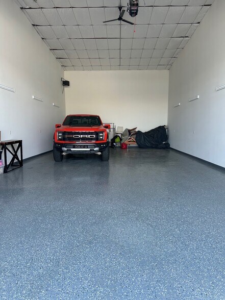 More Photos Of 2140-2162 E Summersweet Dr, Boise Self Storage For Sale