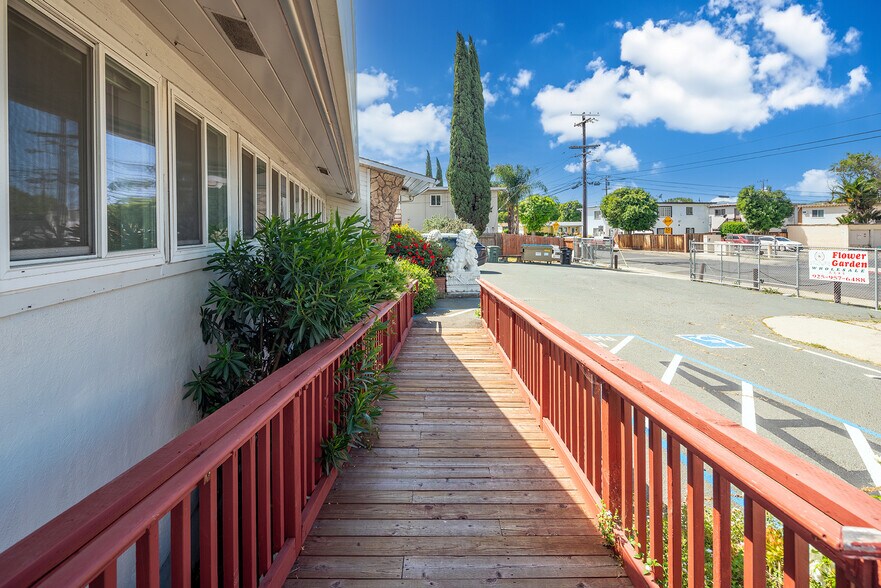 More Photos Of 2820 Broadmoor Ave, Concord Freestanding For Lease