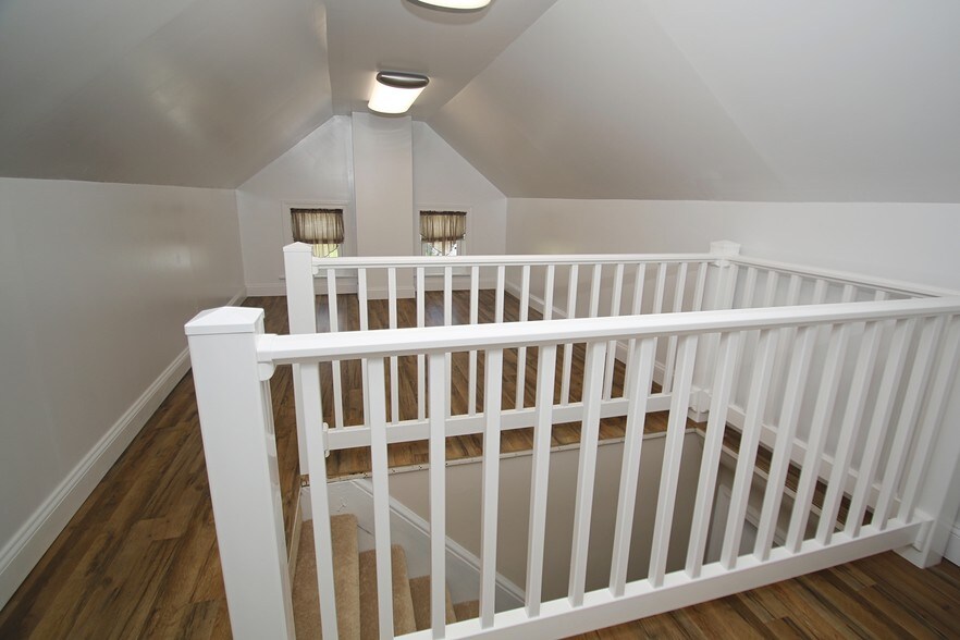 More Photos Of 1180 Route 100, Bechtelsville Office For Sale