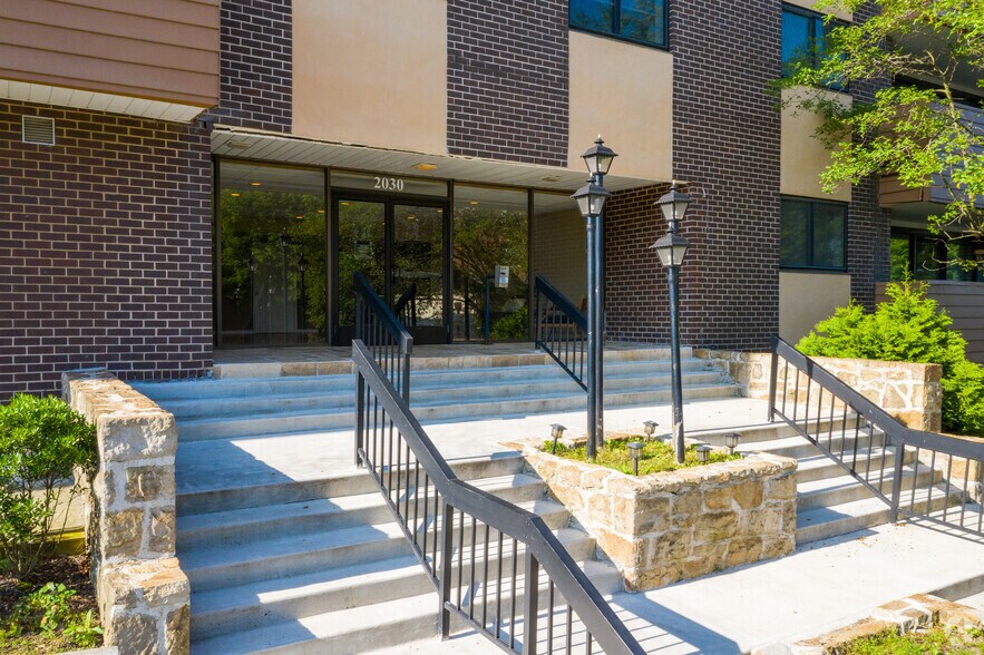 More Photos Of 2040 Lehigh St, Easton Apartments For Lease