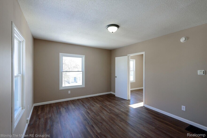 More Photos Of 230 Almyra Ave, Monroe Apartments For Sale