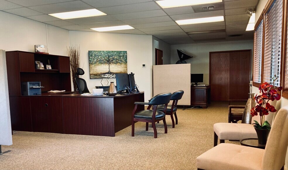 More Photos Of 614 Harrison St, Sumner Office Residential For Lease