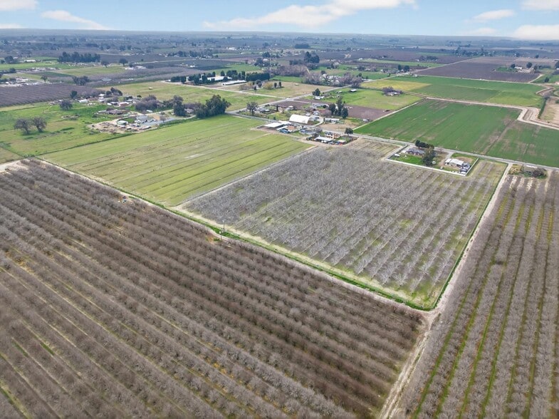 More Photos Of 6873 20th Ave, Lemoore Land For Sale