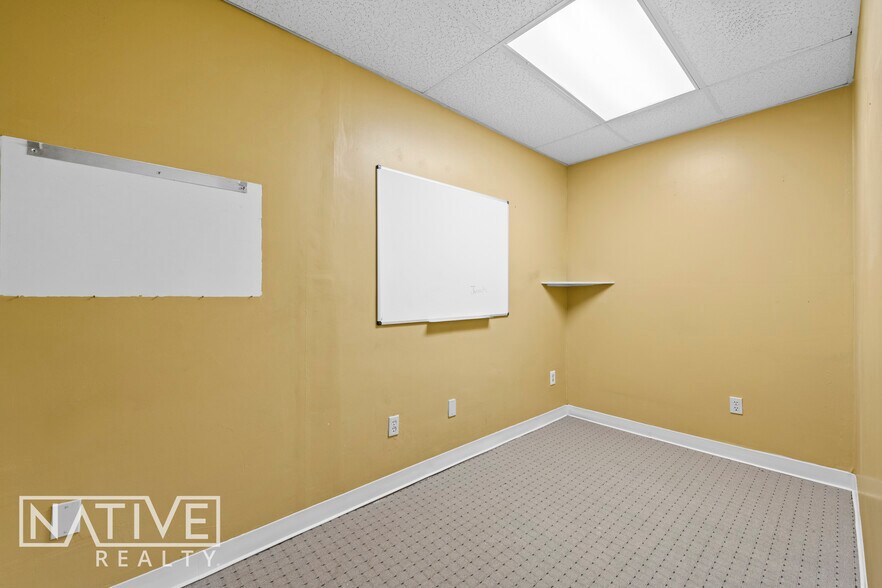 More Photos Of 2920-2940 E Commercial Blvd, Fort Lauderdale Storefront Retail Office For Lease