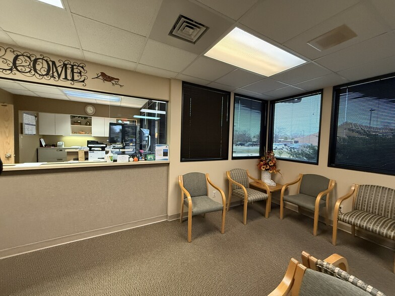 More Photos Of 501 Doctors Ct, Oshkosh Medical For Sale